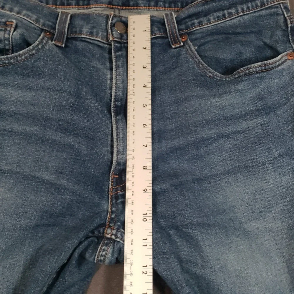 Levi Strauss Signature Relaxed Jeans Mens 36x30 Blue Medium Wash Denim